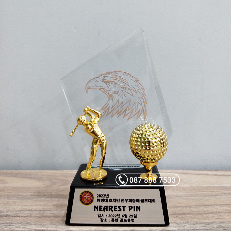 Eagle Trophy Crytal